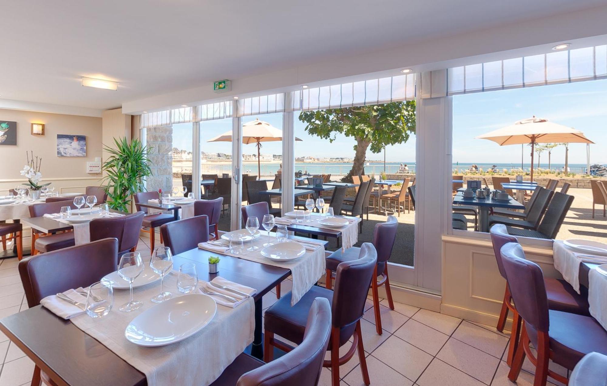 Albatros Hotel Куиберон Екстериор снимка